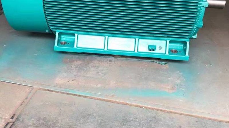 直流电机在汽车配件中的应用与选型要点**